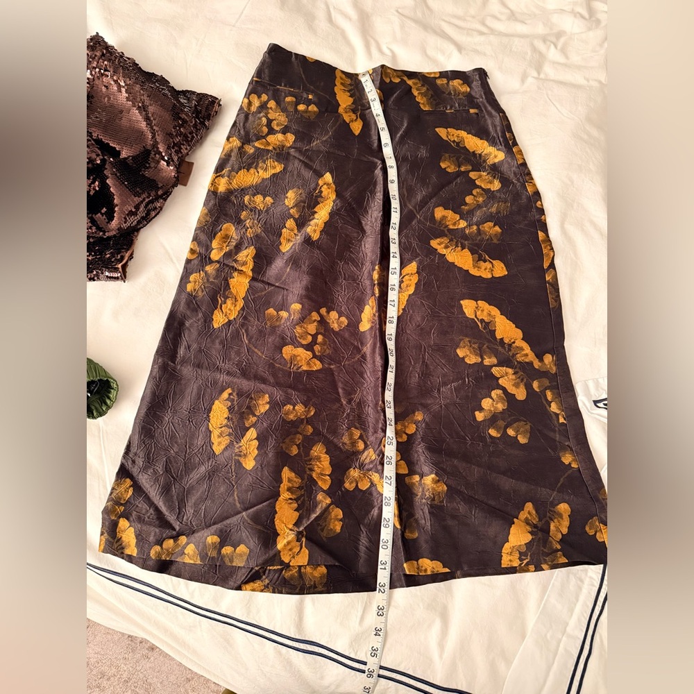 Brown and Gold Floral Skirt - Picture 4 of 7